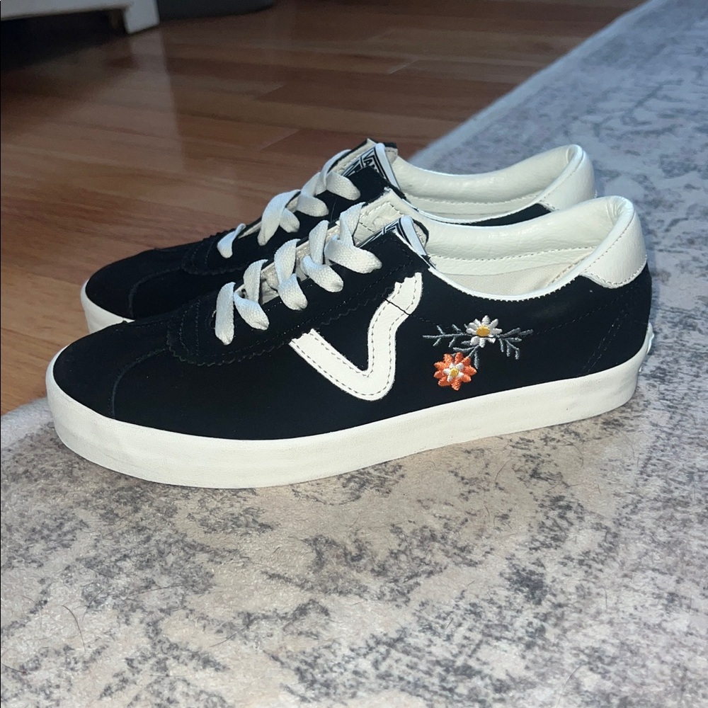 Vans Off The Wall Women’s Sneakers - Picture 4 of 6